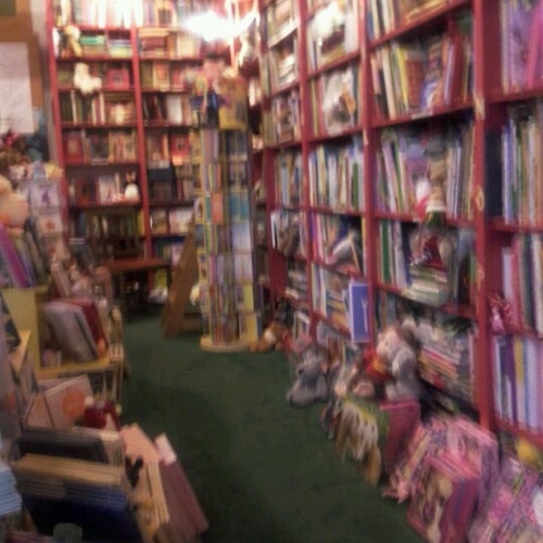 Lemuria Book Store
