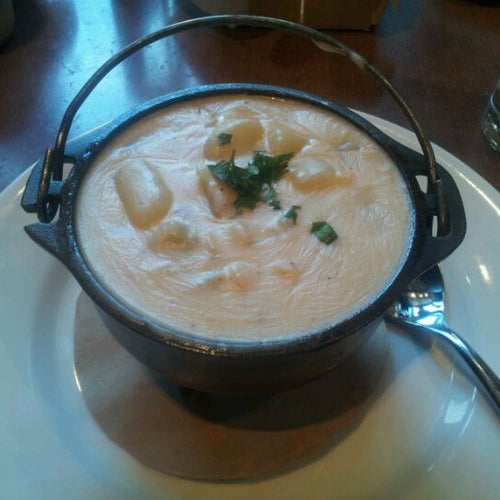 Ed's Chowder House 44 W 63rd St New York