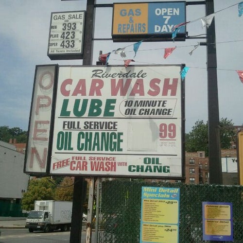 Riverdale Car Wash