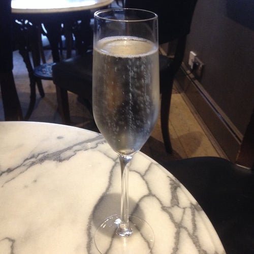 The Magnum Restaurant and Bar 1 Albany Street Edinburgh