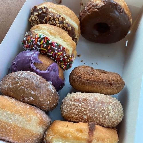 Bakery Donut 1203 W 11th St Houston