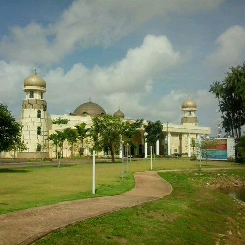 Pusat Konvensyen Taman Tamadun Islam Pulau Wan Man Kuala Terengganu