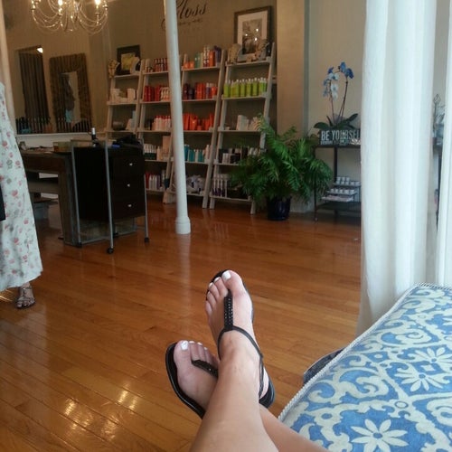 Gloss Salon