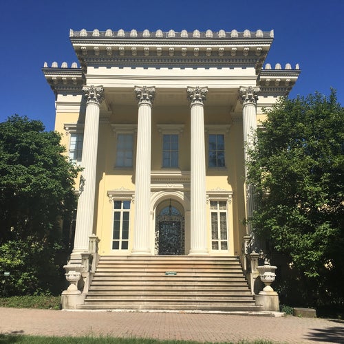 Evergreen House 4545 N Charles St Baltimore