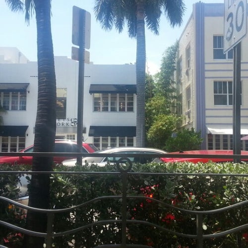 The Chesterfield Hotel 855 Collins Ave Miami Beach