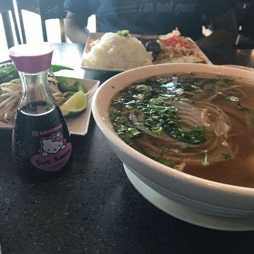 Le Delights - Banh Mi & Pho