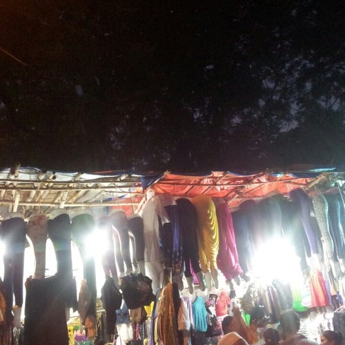 Linking Road near National College Mumbai