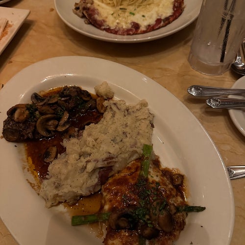 The Cheesecake Factory 600 Spectrum Center Dr Irvine