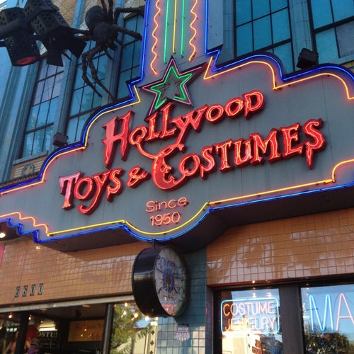 Hollywood Toys & Costumes 6600 Hollywood Blvd Los Angeles