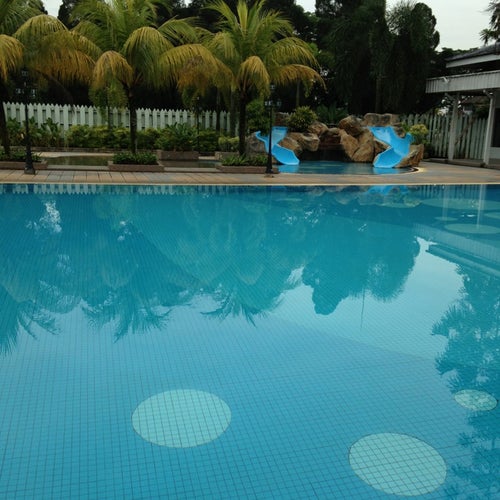 Johor Golf & Country Club Restaurant 3211 Jalan Larkin Johor Bahru