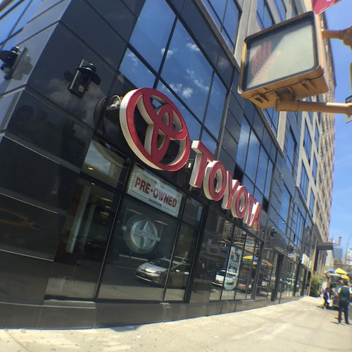Toyota of Manhattan