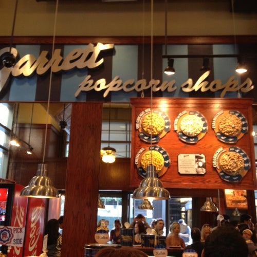 Garrett Popcorn Shops 625 N Michigan Ave Chicago