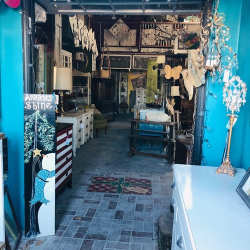 Flea Market to Fabulous
