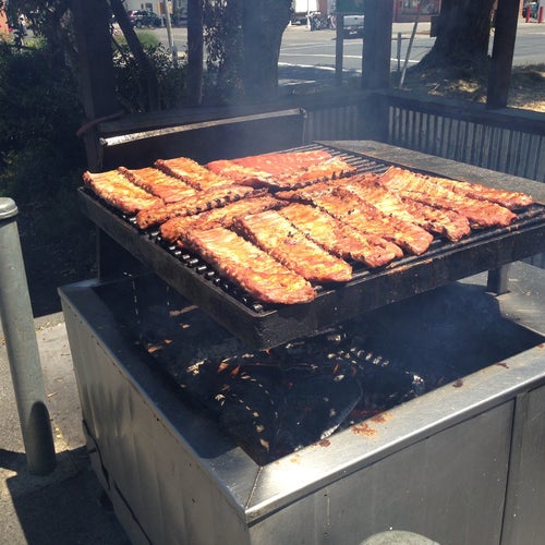 Buster's Southern BBQ 1207 Foothill Blvd Calistoga