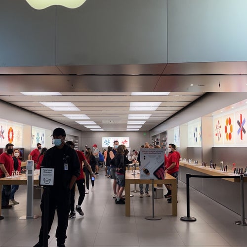 Apple Brandon 459 Brandon Town Center Drive Brandon