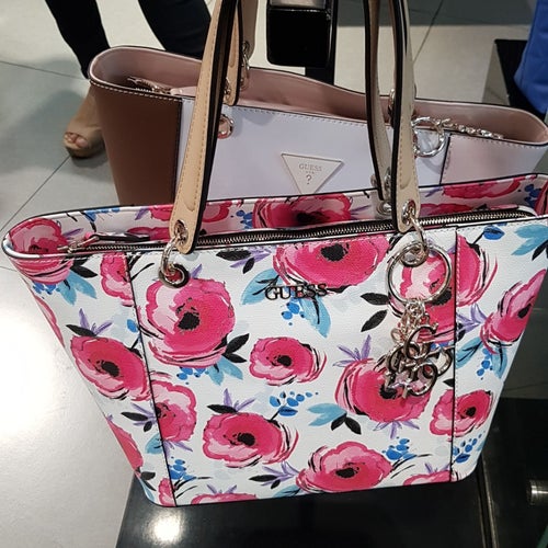 Guess galaxy mall Clearance