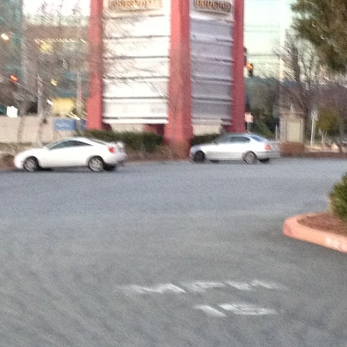Bridgepointe Shopping Center