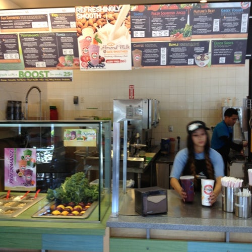 Robeks Fresh Juices & Smoothies 11711 National Blvd Los Angeles