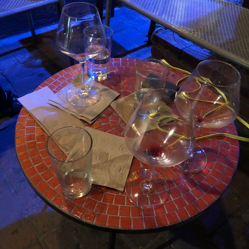 Spin The Bottle Wine Studio