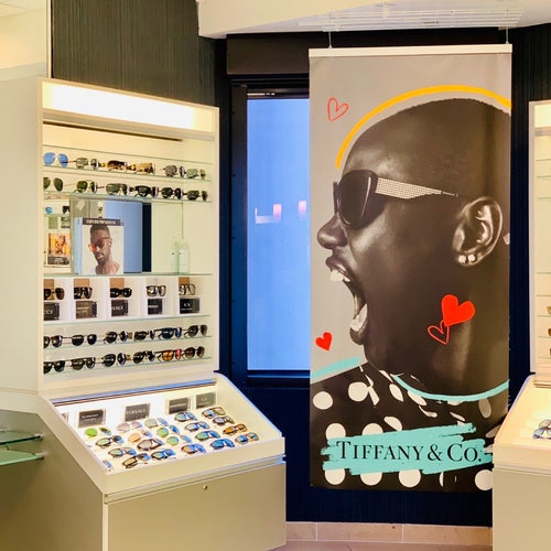 Sunglass Hut