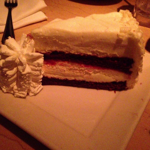 The Cheesecake Factory 639 E Shaw Ave Fresno