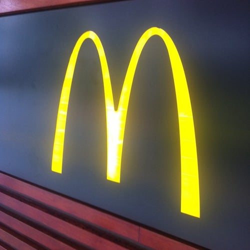 McDonald's 0100/0200 K.H. KEA Building (Bras Basah) Singapore