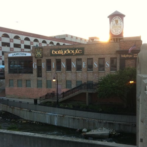 Ballydoyle Irish Pub 28 W New York St Aurora