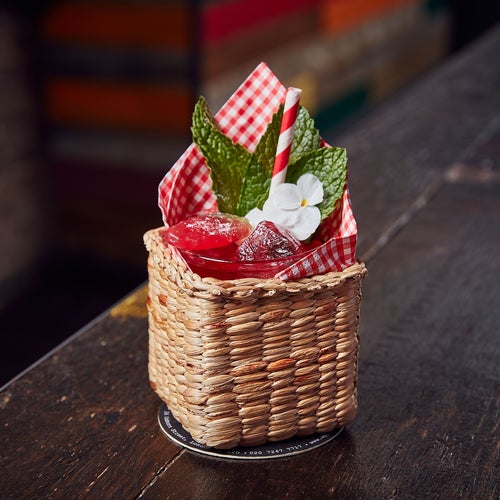 Apples & Pears 26 Osborn St London