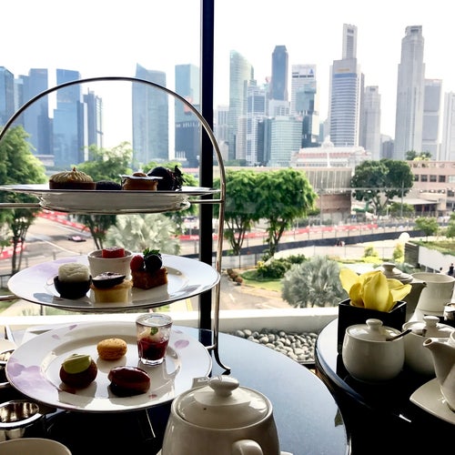 Axis Bar and Lounge 5 Raffles Avenue Singapore