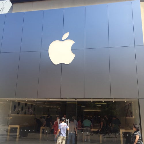 Apple Bridgeport Village 7293 SW Bridgeport Road Tigard