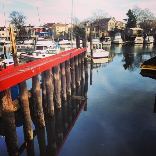 Jordan's Lobster Dock 3165 Harkness Ave Brooklyn