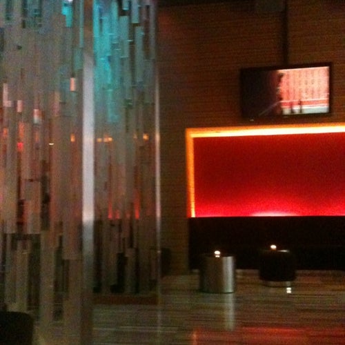 Cosmos Restaurant 601 North 1st Avenue Minneapolis