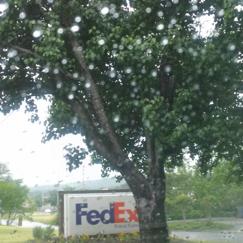 FedEx Ship Center
