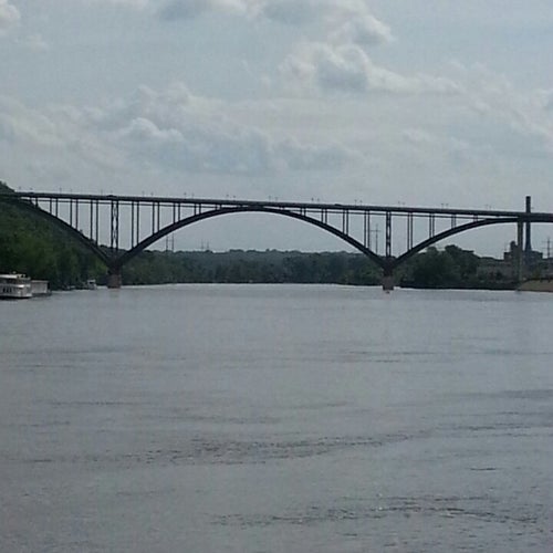 Upper Landing Park Shepard Road Saint Paul