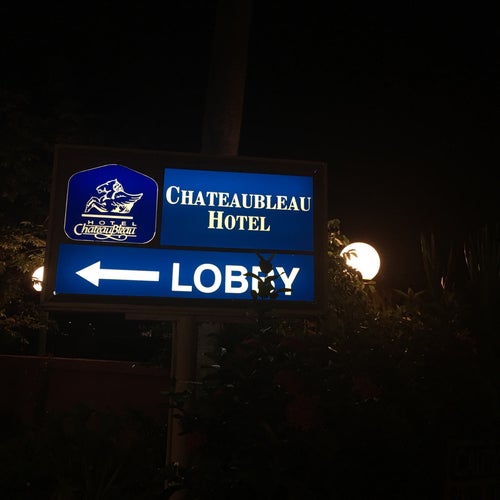 Chateaubleau Hotel