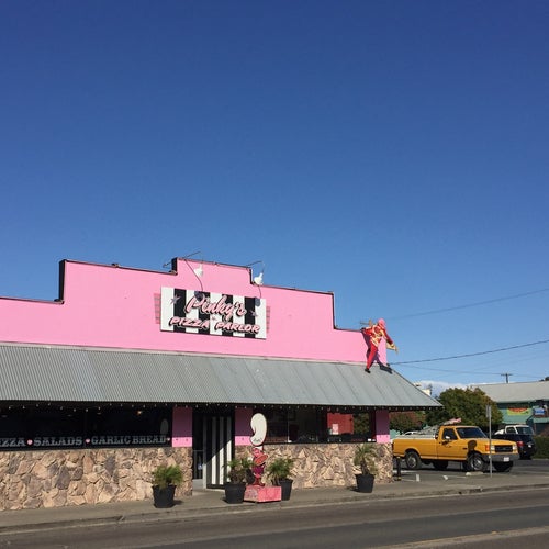 Pinky's Pizza Parlor 321 Petaluma Blvd S Petaluma