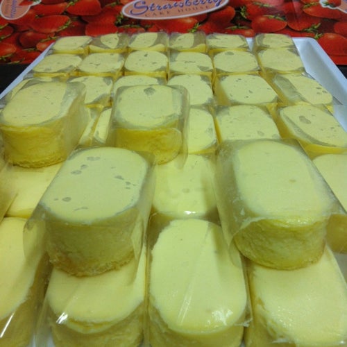 Strawberry Cake House Damai Plaza Kota Kinabalu