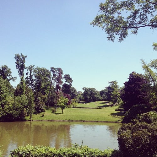 Bois de Boulogne Allée de la Reine Marguerite Paris
