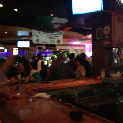 Kelley O'Neil's 311 Lewers St Honolulu