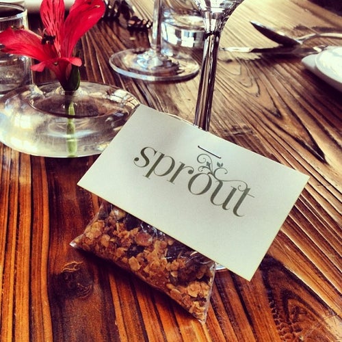 Sprout 1417 W Fullerton Ave Chicago