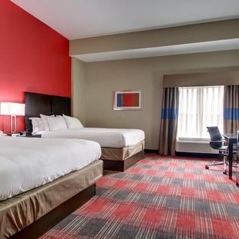 Holiday Inn Express & Suites Jackson Downtown - Coliseum