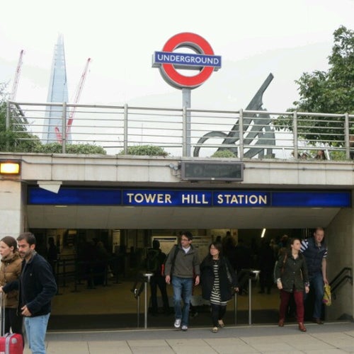 Tower Hill London Underground Station Trinity Sq Tower Hill