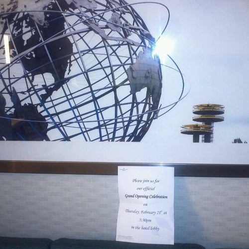 SpringHill Suites by Marriott New York LaGuardia Airport