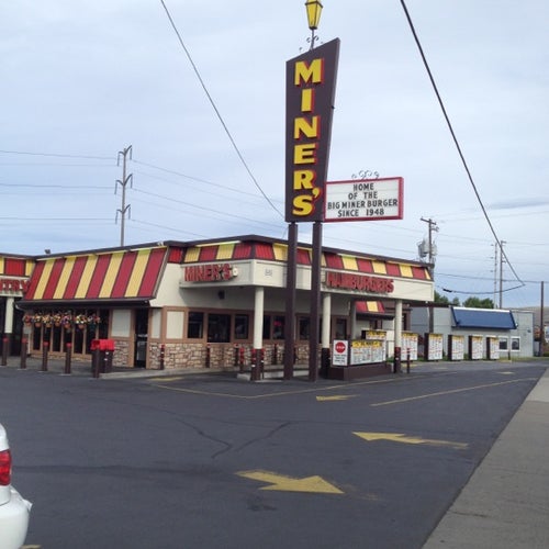 Miner's DriveIn 2415 S 1st St Yakima