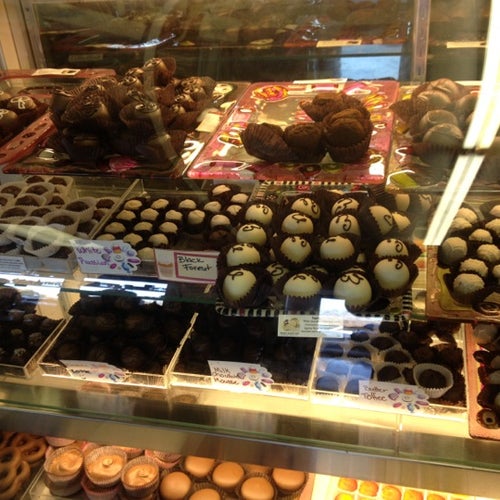 Cinotti's Bakery 1523 Penman Rd Jacksonville Beach