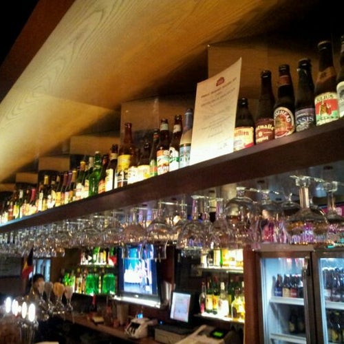 Beer Mania 欧月啤酒餐吧 16 Sanlitun S St 北京市