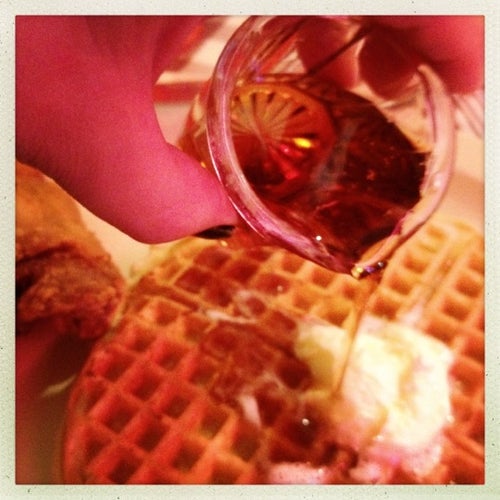 Roscoe's House of Chicken and Waffles 106 W Manchester Ave Los Angeles