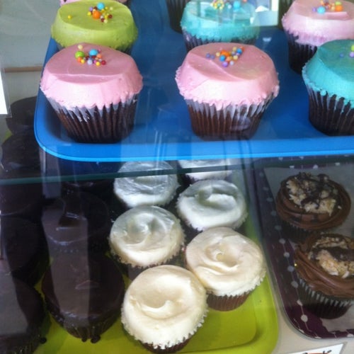 Angel Food Bakery 1636 W Montrose Ave Chicago