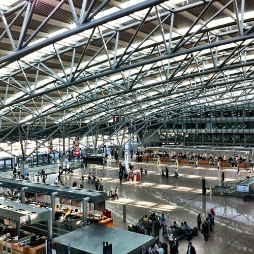 Flughafenstr 1 3 22335 Hamburg www.trackpacking.com