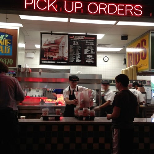 Portillo's 806 W Dundee Rd Arlington Heights